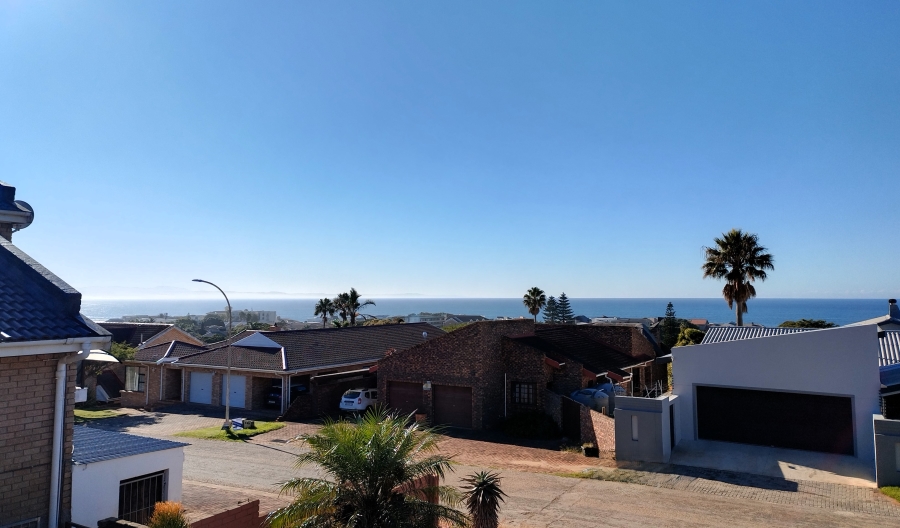 4 Bedroom Property for Sale in Noorsekloof Eastern Cape